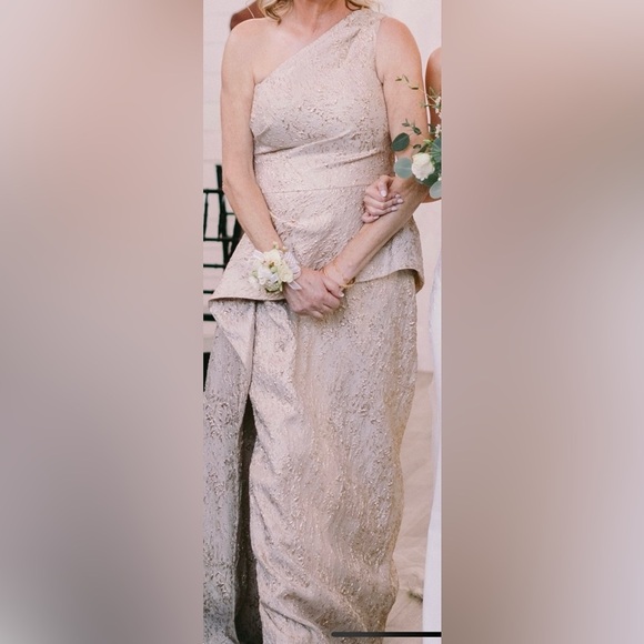 Teri Jon Gold Designer gown Jacquard one shoulder,
side ruffle size 12 - Picture 8 of 10